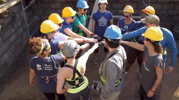 Habitat Young Professionals volunteers